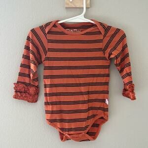 Ruffle‎ Butts Striped Ruffle Onesie | Size 12-28m